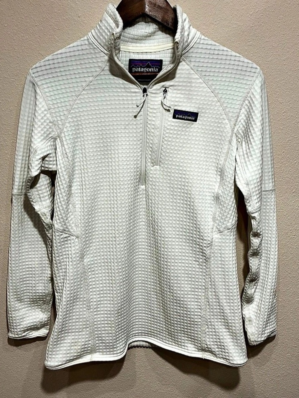 Patagonia Women's R1 Pullover White Quarter-Zip Size Medium